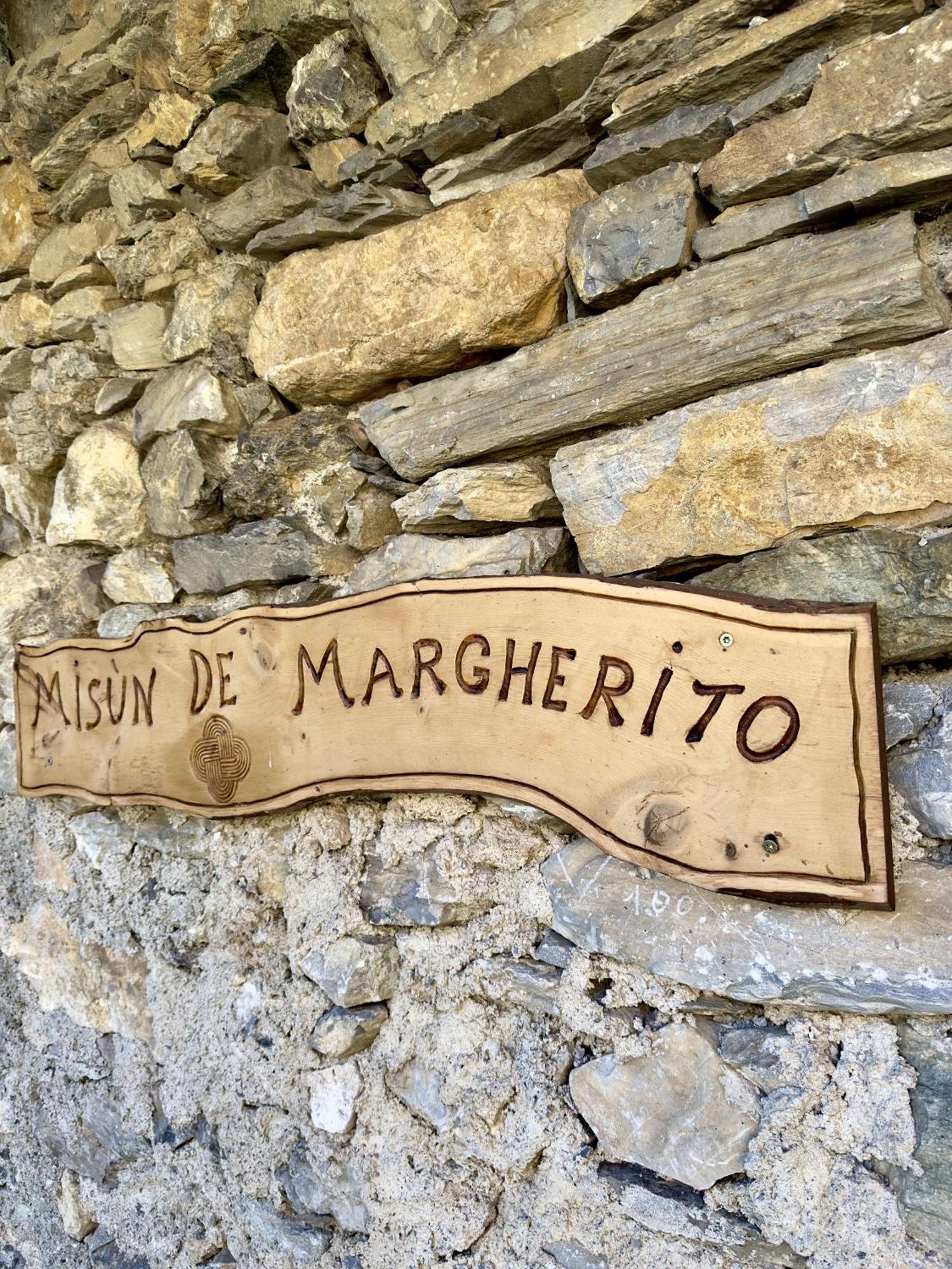 La Mizoun De Marguerito - Appartamento Genziana Chiappera Экстерьер фото